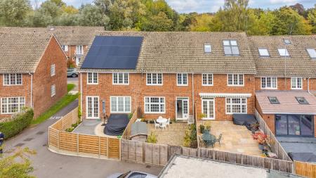 3 bedroom Terraced House for sale in Prae Close, St Albans, AL3