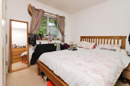 1 bedroom Flat for sale in Priestley Road, Stevenage, SG2