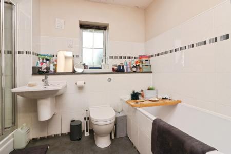 1 bedroom Flat for sale in Priestley Road, Stevenage, SG2