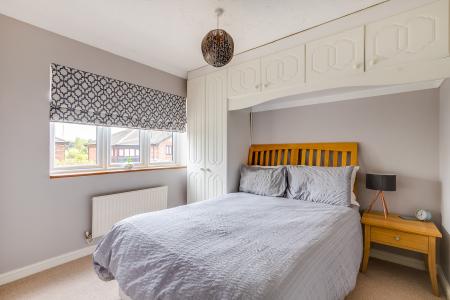 4 bedroom Link detached house for sale in Stirling Way, Welwyn Garden City, AL7