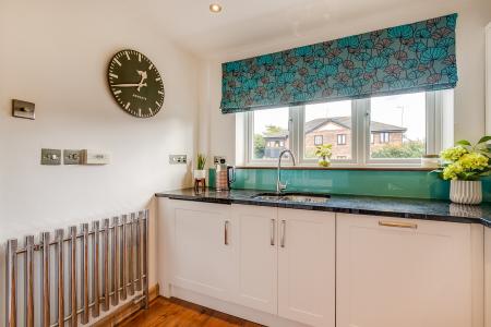 4 bedroom Link detached house for sale in Stirling Way, Welwyn Garden City, AL7