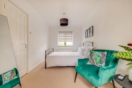 4 bedroom Link detached house for sale in Stirling Way, Welwyn Garden City, AL7