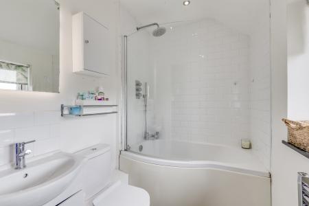 3 bedroom Terraced House for sale in The Crescent, Welwyn, AL6