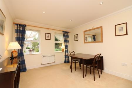 3 bedroom Apartment for sale in Wendover Lodge, Welwyn, Herts, AL6