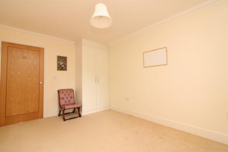 3 bedroom Apartment for sale in Wendover Lodge, Welwyn, Herts, AL6