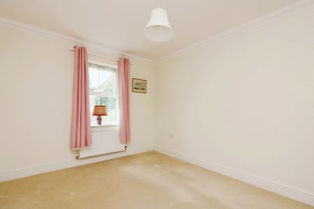3 bedroom Apartment for sale in Wendover Lodge, Welwyn, Herts, AL6