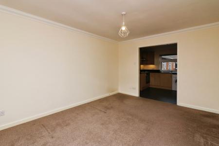 1 bedroom Flat to let in Hedges Close, Hatfield, AL10