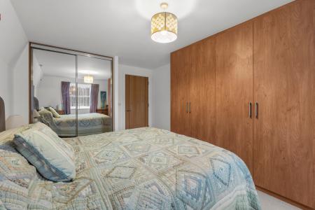 2 bedroom Flat for sale in Peel Court, Welwyn Garden City, AL8