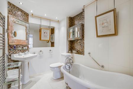 2 bedroom Flat for sale in Wendover Lodge, Welwyn, AL6