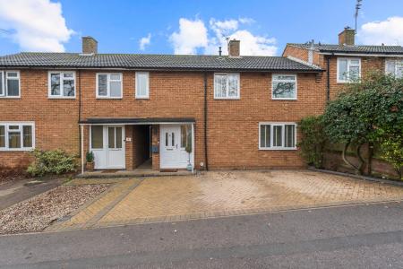 3 bedroom Terraced House for sale in Tudor Road, Welwyn, AL6
