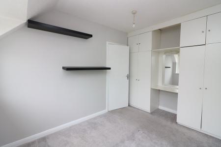 4 bedroom Terraced House to let in Cecil Crescent, Hatfield, AL10