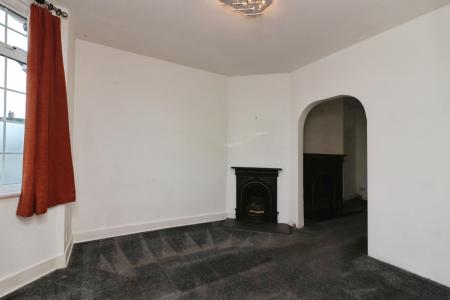 2 bedroom Semi-detached house to let in Pondcroft Road, Knebworth, SG3