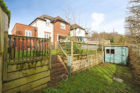 3 bedroom Detached house to let in Church Street, Welwyn, AL6