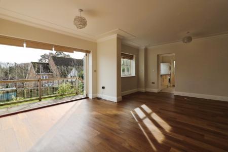 3 bedroom Detached house to let in Church Street, Welwyn, AL6