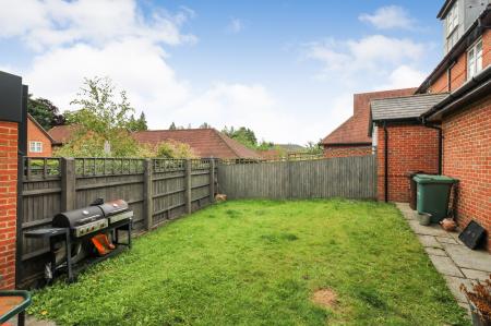 4 bedroom End of terrace house for sale in Mortimer Crescent, King's Park