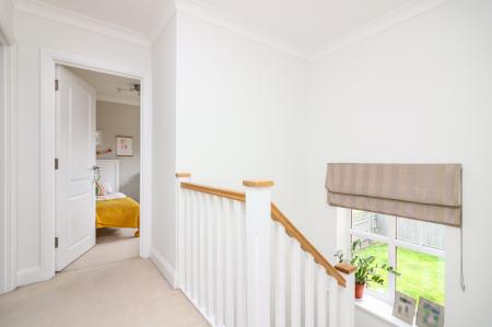4 bedroom End of terrace house for sale in Mortimer Crescent, King's Park