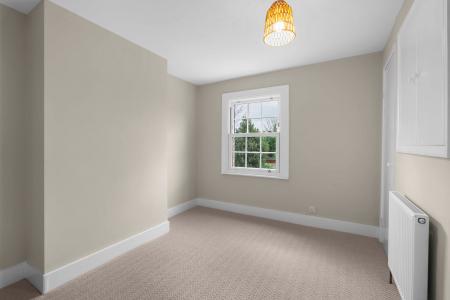 2 bedroom Terraced House for sale in New Town, Codicote, SG4