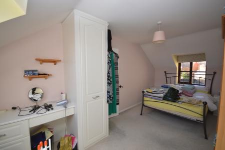 3 bedroom Detached house to let in Lomond Way, Stevenage, SG1