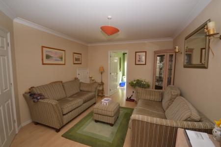 3 bedroom Detached house to let in Lomond Way, Stevenage, SG1