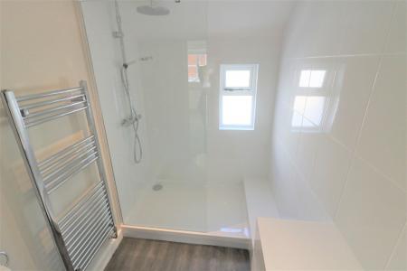 1 bedroom Terraced House to let in Mimram Road, Welwyn, AL6