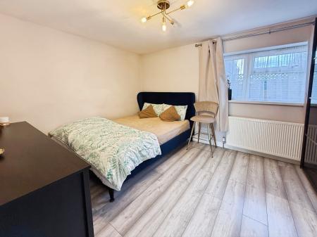 1 bedroom Flat for sale in Northdown Road, Hatfield, AL10