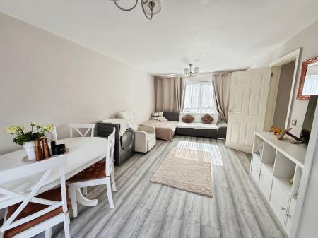 1 bedroom Flat for sale in Northdown Road, Hatfield, AL10