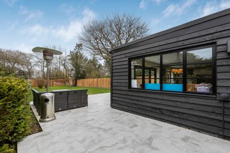 4 bedroom Detached house for sale in Woolmers Lane, Hertford, SG14