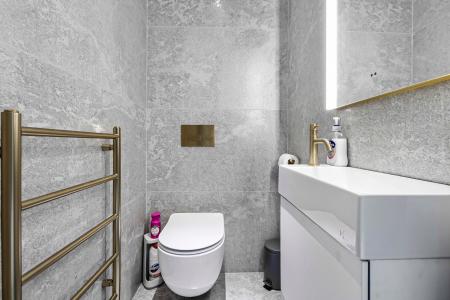 4 bedroom Detached house for sale in Woolmers Lane, Hertford, SG14