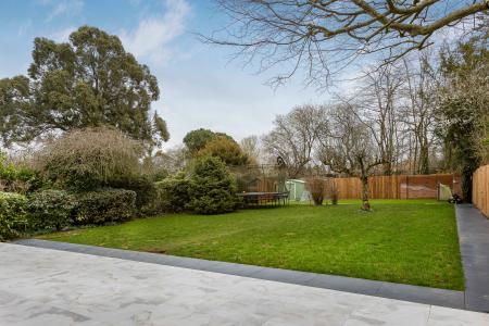 4 bedroom Detached house for sale in Woolmers Lane, Hertford, SG14