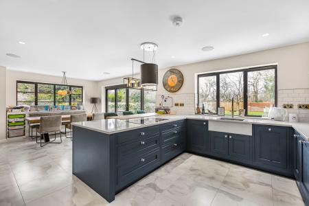 4 bedroom Detached house for sale in Woolmers Lane, Hertford, SG14