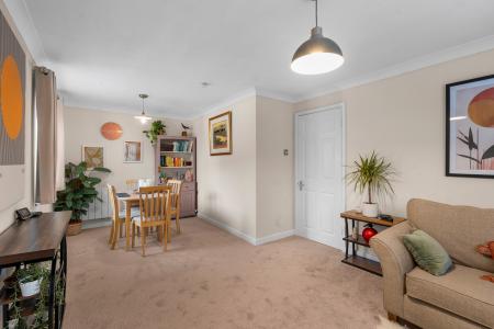 2 bedroom Flat for sale in Tempsford, Welwyn Garden City, AL7