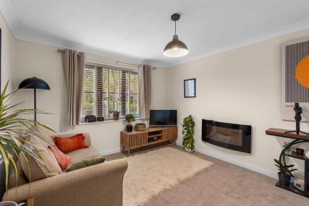 2 bedroom Flat for sale in Tempsford, Welwyn Garden City, AL7