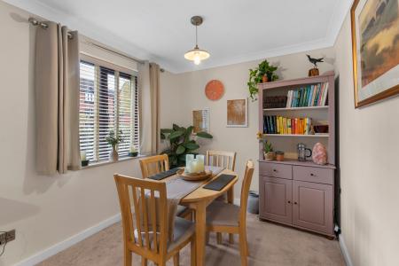 2 bedroom Flat for sale in Tempsford, Welwyn Garden City, AL7