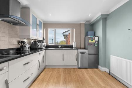 1 bedroom Flat for sale in School Lane, Essendon, AL9