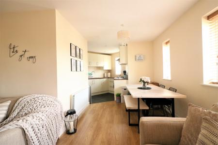 2 bedroom Flat to let in Mendip Way, Great Ashby, Stevenage, SG1