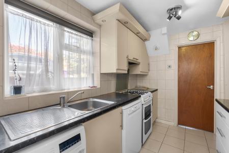 3 bedroom Semi-detached house for sale in Grange Rise, Codicote, SG4