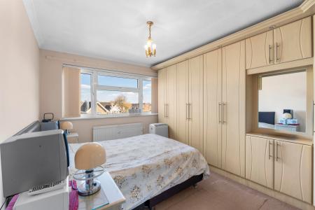 3 bedroom Semi-detached house for sale in Grange Rise, Codicote, SG4