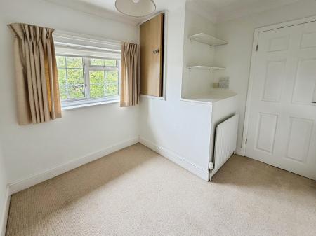 3 bedroom End of terrace house to let in Longfields, Stevenage, SG2