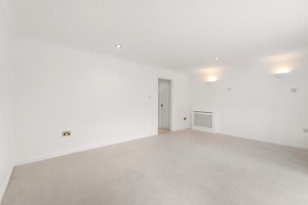 2 bedroom Mews house for sale in Rectory Road, Welwyn Garden City, AL8