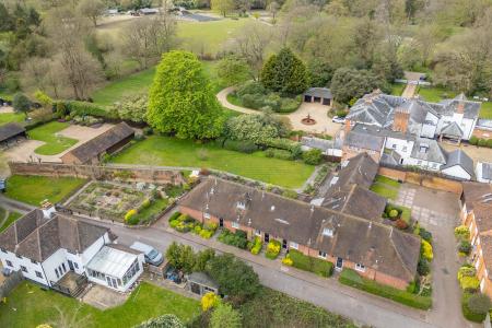 2 bedroom Mews house for sale in Rectory Road, Welwyn Garden City, AL8