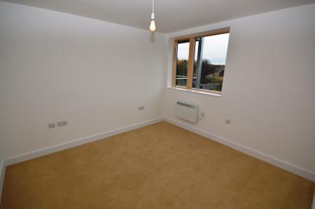 1 bedroom Flat to let in Drakes Drive, Stevenage, SG2
