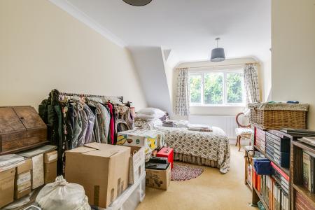 4 bedroom Detached house for sale in Wendover Drive, Welwyn, AL6