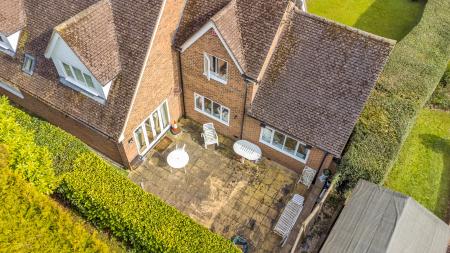 4 bedroom Detached house for sale in Wendover Drive, Welwyn, AL6