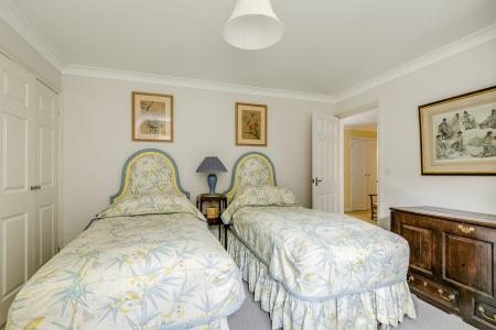 4 bedroom Detached house for sale in Wendover Drive, Welwyn, AL6