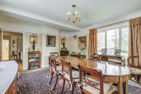 4 bedroom Detached house for sale in Wendover Drive, Welwyn, AL6