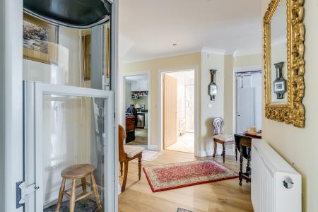 4 bedroom Detached house for sale in Wendover Drive, Welwyn, AL6