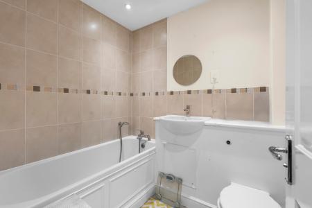 3 bedroom Terraced House for sale in Old Chapel Mews, Codicote, SG4