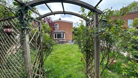 2 bedroom Detached house for sale in Cloverfield, Welwyn Garden City, AL7