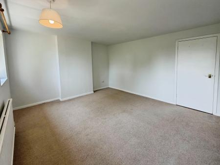 4 bedroom Semi-detached house to let in Whitethorn, Welwyn Garden City, AL7
