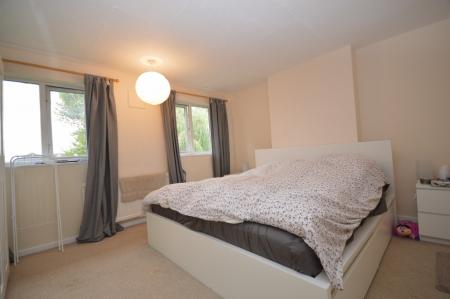 4 bedroom Semi-detached house to let in Whitethorn, Welwyn Garden City, AL7